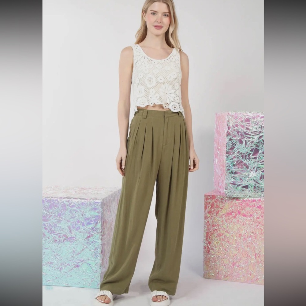 Very J Olive Pleated High-Rise Wide-Leg Pants